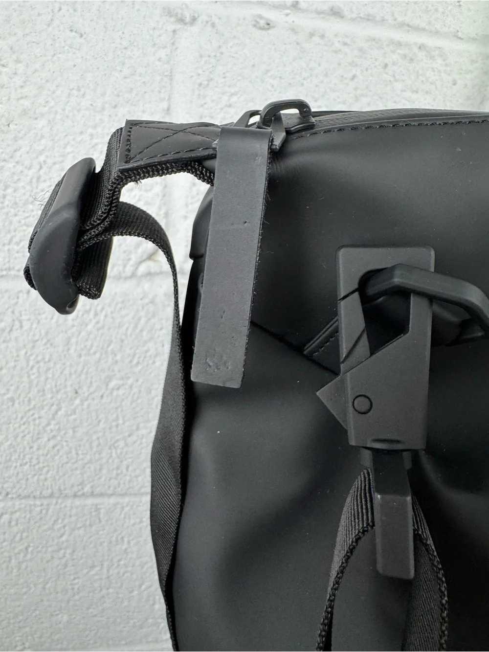 RAINS Black Waterproof Weekend Duffle Bag Shoulder Travel Gym Tote